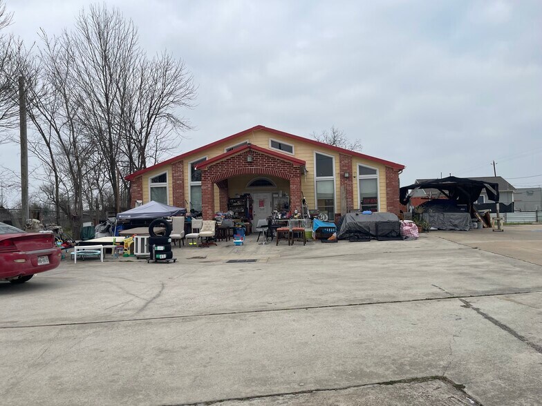 More Photos Of 11727 Wallisville Rd, Houston Auto Dealership For Lease