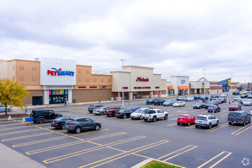 More Photos Of 28300-28800 Telegraph Rd, Southfield General Retail For Sale