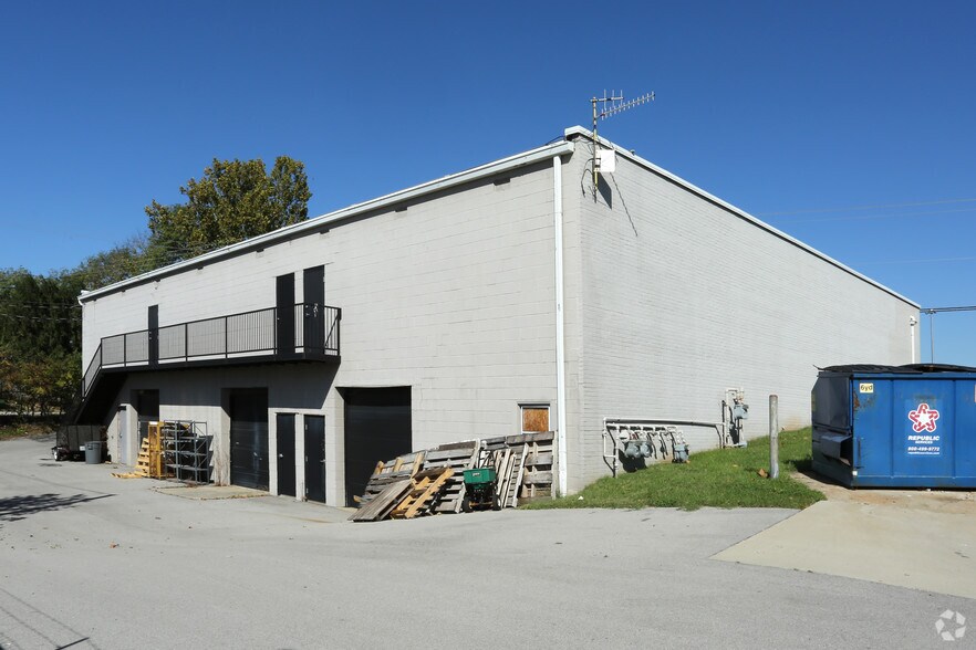 More Photos Of 705 Werne Dr, Lexington Warehouse For Lease