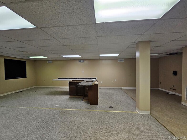 More Photos Of 4 Corwin Ct, Newburgh Medical For Sale