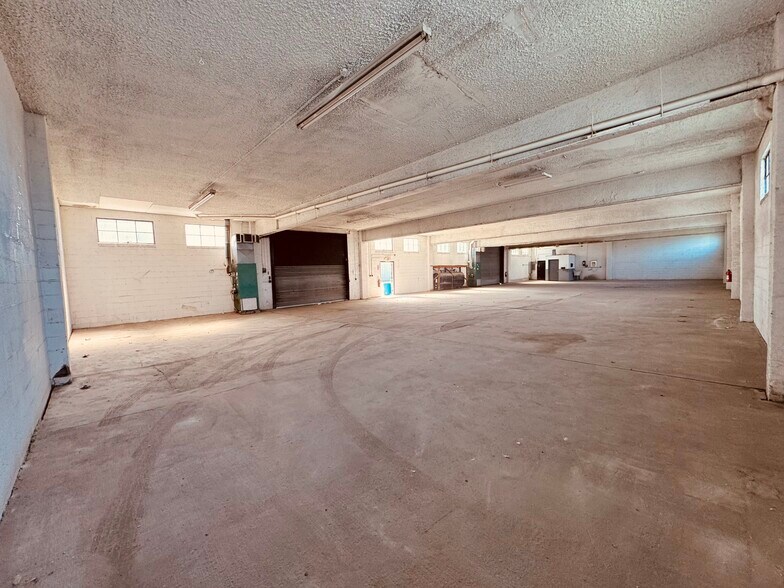 More Photos Of 309 Denton Ave, New Hyde Park Industrial For Lease