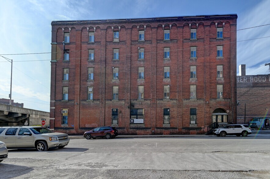 More Photos Of , Kansas City Unknown For Sale