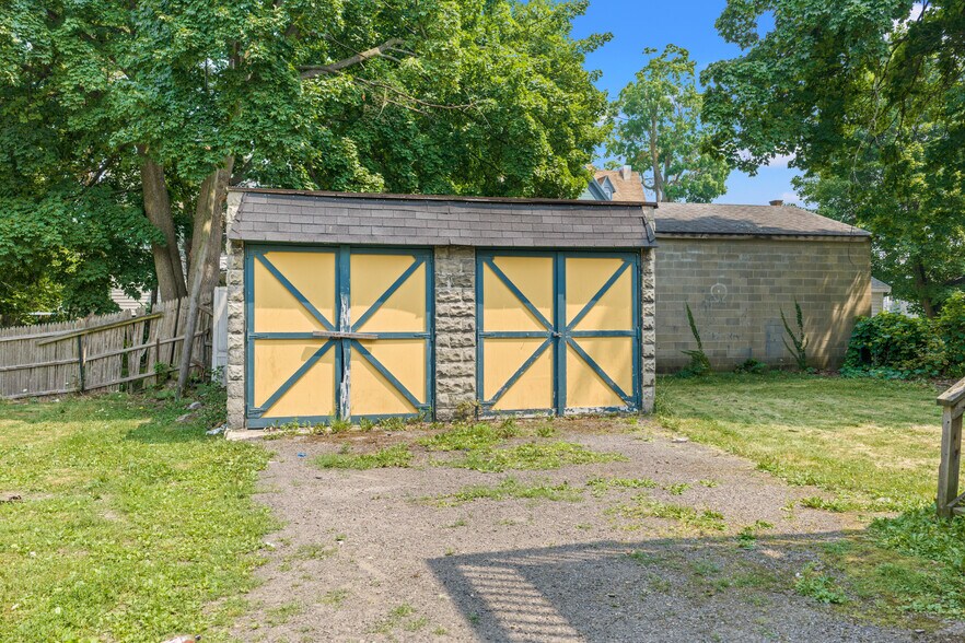 More Photos Of 158 Chapin St, Binghamton Apartments For Sale