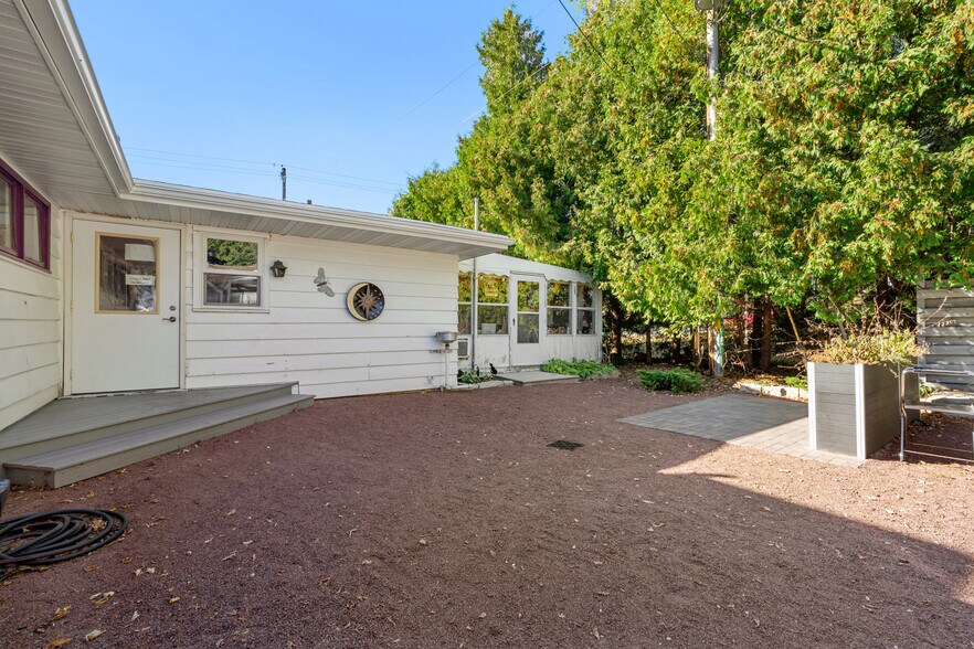 More Photos Of 7918 State Highway 42, Egg Harbor Restaurant For Sale