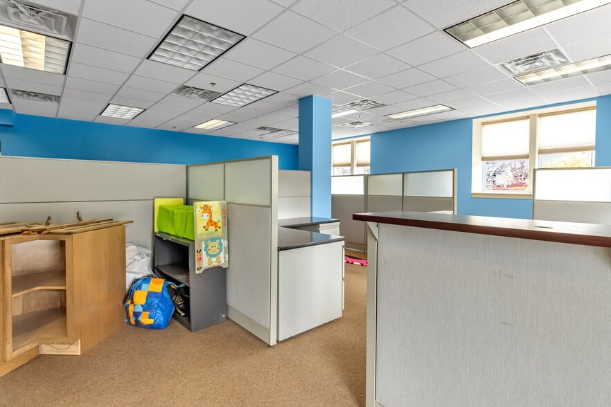 More Photos Of 2-85 Bristol Ln, Ellicottville General Retail For Lease