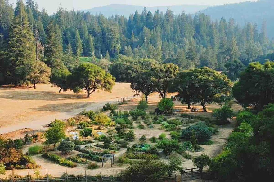 More Photos Of 18501 Van Zandt Resort Rd, Philo Lodge Meeting Hall For Sale