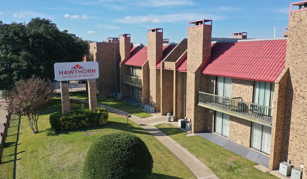 Primary Photo Of 250 Municipal Dr, Richardson Hotel For Sale