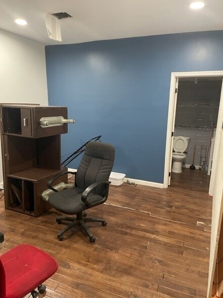 More Photos Of 497 S 17th St, Newark Warehouse For Sale