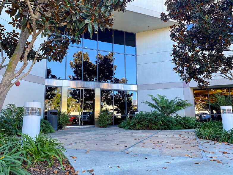 More Photos Of 6950 Hollister Ave, Goleta Medical For Lease