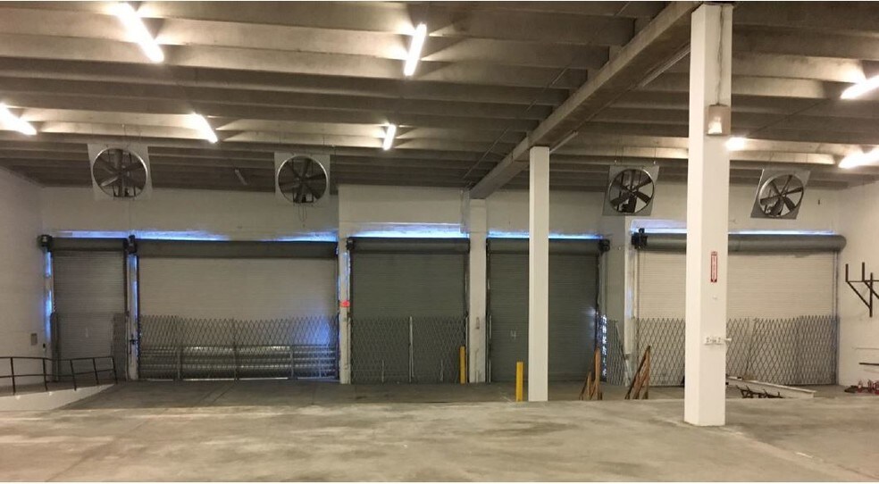 More Photos Of 117 NW 3rd Ave, Dania Warehouse For Lease