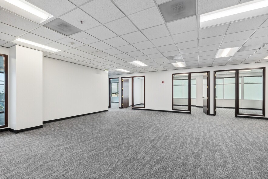 More Photos Of 2825 Colby Ave, Everett Office For Lease