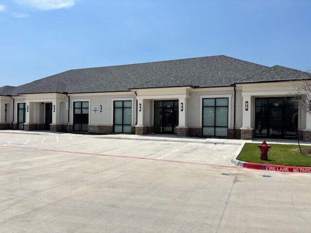 More Photos Of 3117 Bailey Dr, Fort Worth Medical For Lease