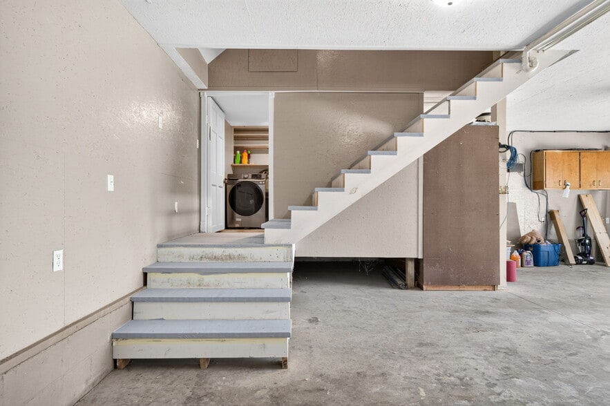 More Photos Of 105 Foothills Rd, Pikeville Multifamily For Sale