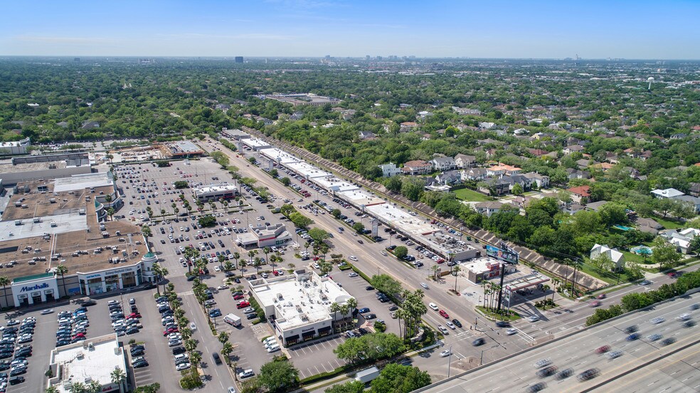 More Photos Of 4738-4938 Beechnut St, Houston Unknown For Lease