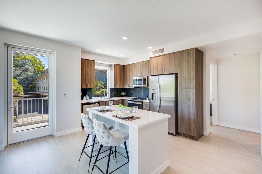 More Photos Of 1545 San Antonio Ave, Menlo Park Apartments For Sale