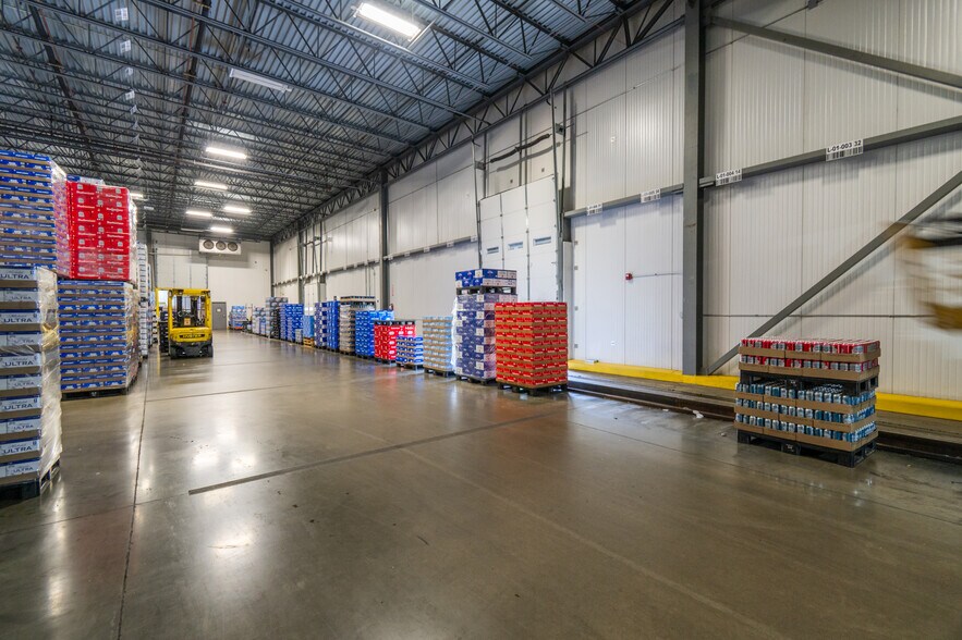 More Photos Of 13255 Centech Rd, Omaha Distribution For Sale