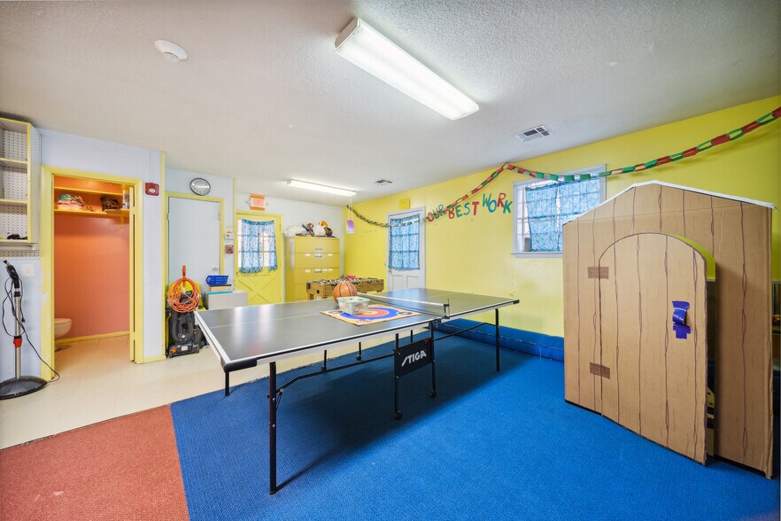 More Photos Of 235 Pine St, Oologah Daycare Center For Sale