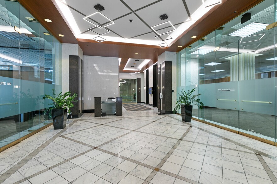 More Photos Of 233 S 13th St, Lincoln Office For Sale