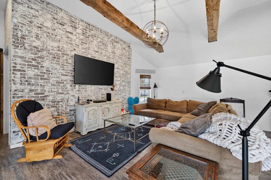 More Photos Of 531 Route 32, Highland Mills Office For Sale