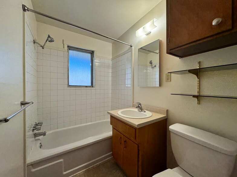 More Photos Of 2012 N Park Rd, Spokane Apartments For Sale