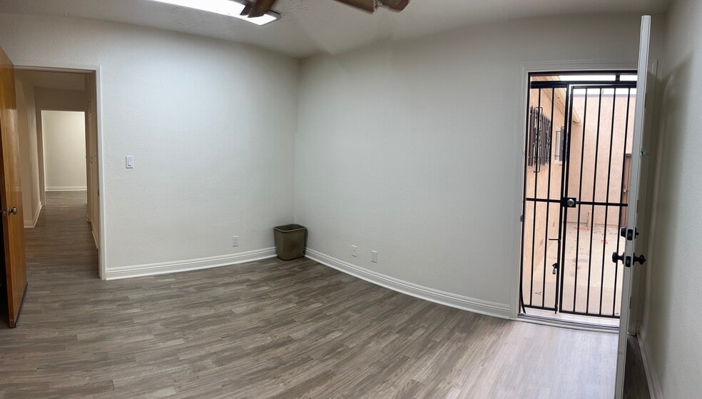 More Photos Of 1654 E 4th St, Santa Ana Medical For Sale
