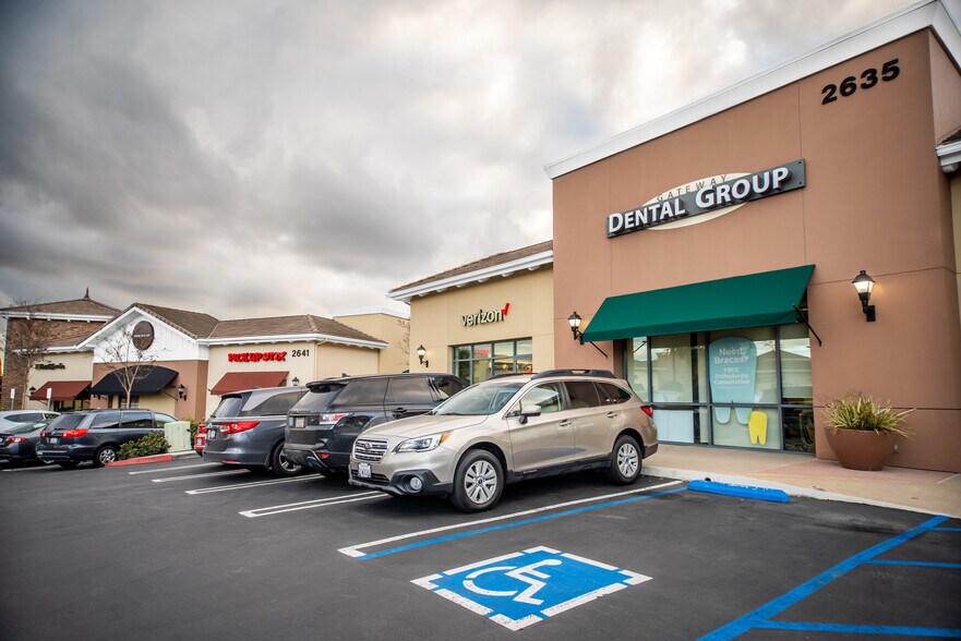 More Photos Of 2675 Gateway Rd, Carlsbad Unknown For Lease