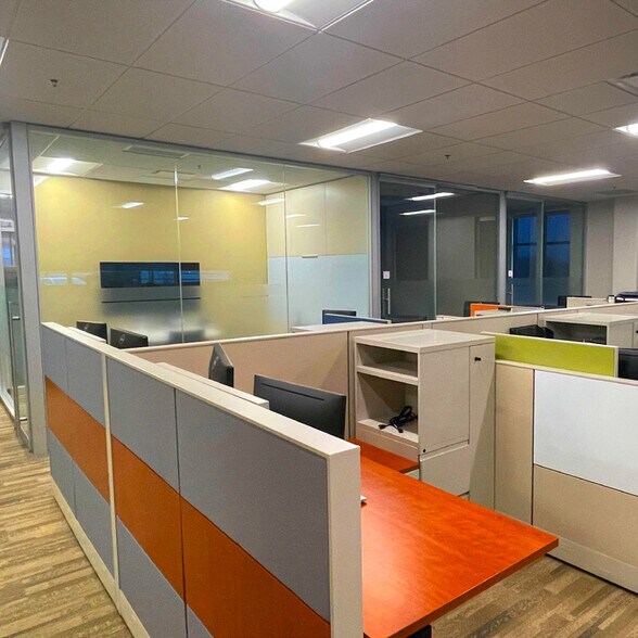 More Photos Of 423 Fortress Blvd, Morgantown Office For Lease