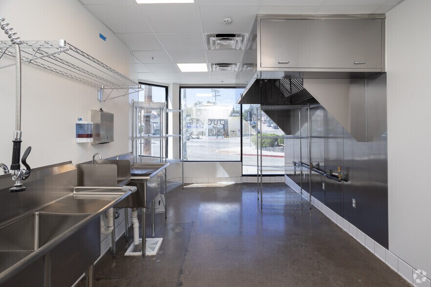 More Photos Of 1411 W Sunset Blvd, Los Angeles Loft Creative Space For Lease