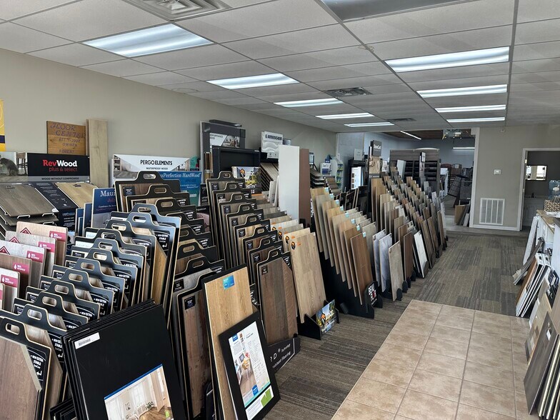 More Photos Of 455 E Main St, Parsons General Retail For Sale