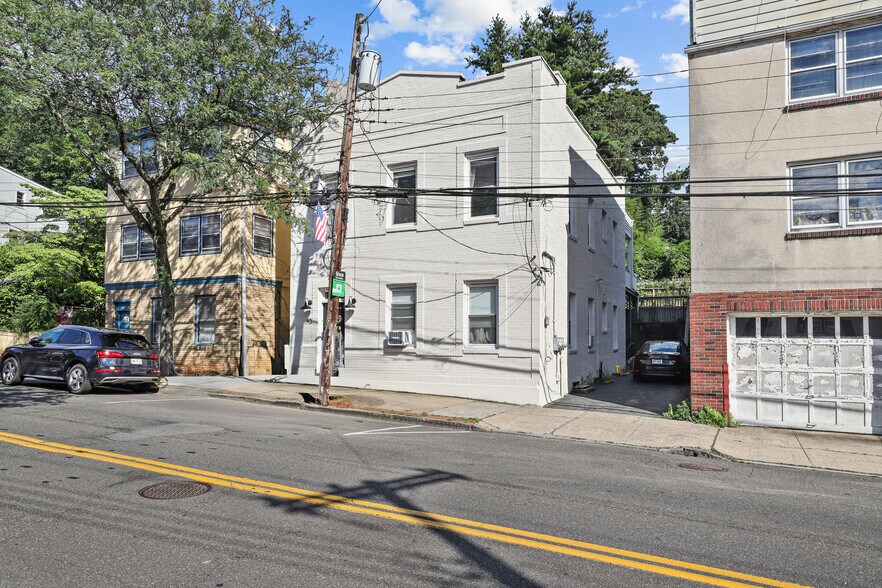 More Photos Of 40 Main St, Dobbs Ferry Apartments For Sale