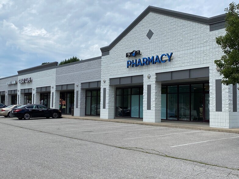 More Photos Of 551 Salt Lick Rd, Saint Peters Storefront For Lease