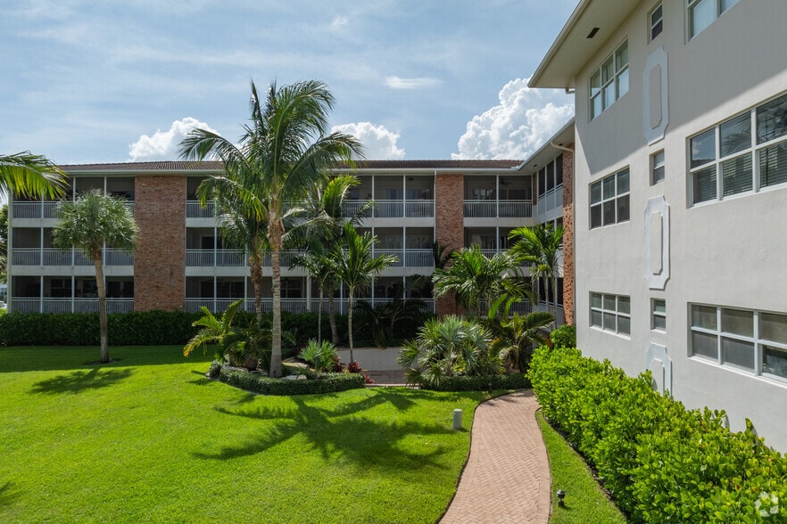 More Photos Of 2501 S Ocean Blvd, Boca Raton Apartments For Sale