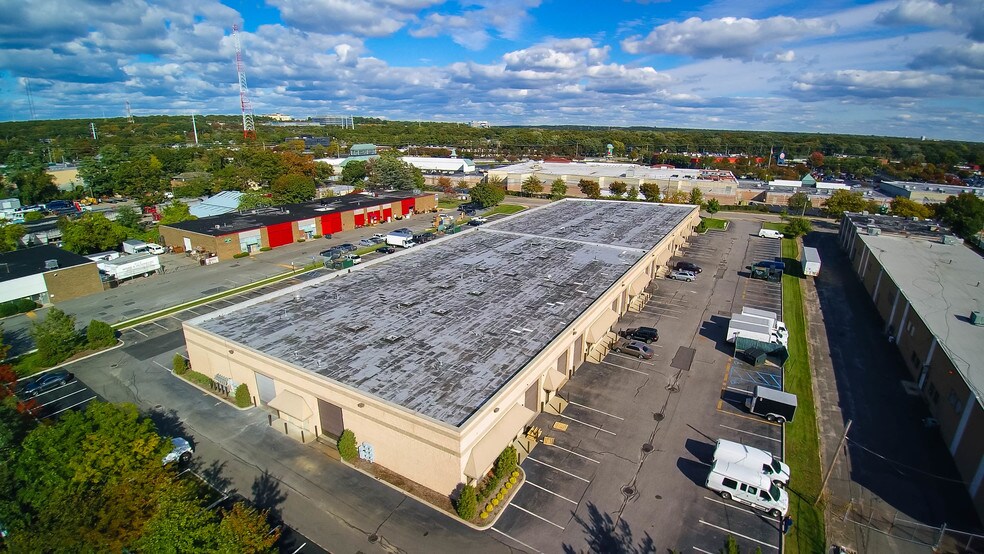 More Photos Of 200 Blydenburgh Rd, Islandia Warehouse For Lease