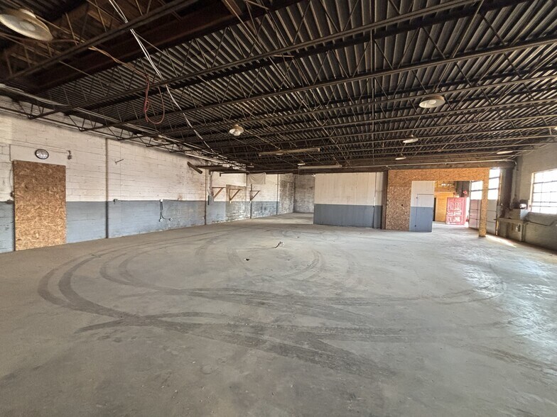 More Photos Of 788 N Bayard Ave, Waynesboro Warehouse For Sale