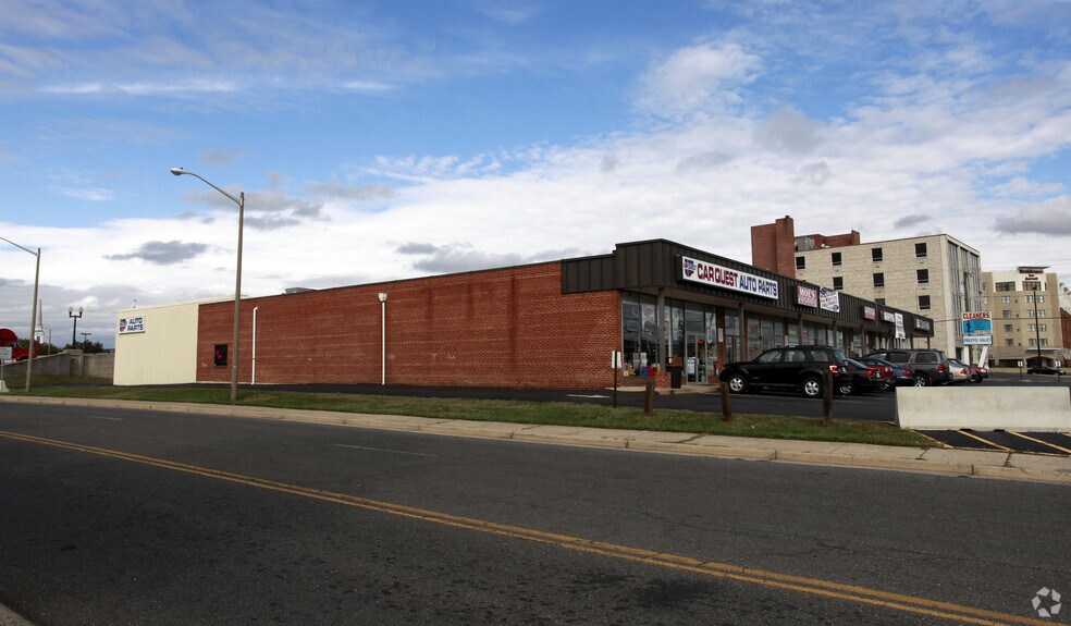 More Photos Of 6508-6520 Backlick Rd, Springfield Storefront For Lease