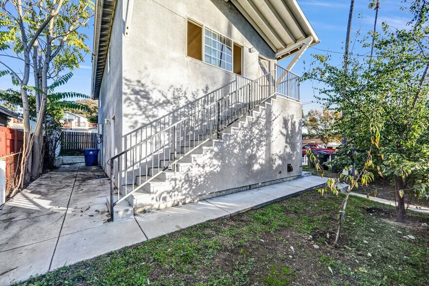 More Photos Of 1380 Glen Ave, Pasadena Apartments For Sale