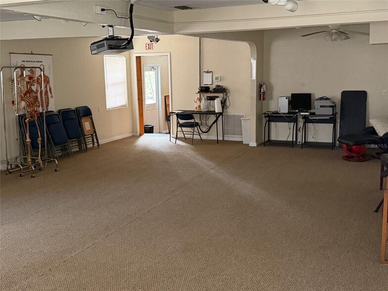 More Photos Of 6505 SW 13th St, Gainesville Office For Lease