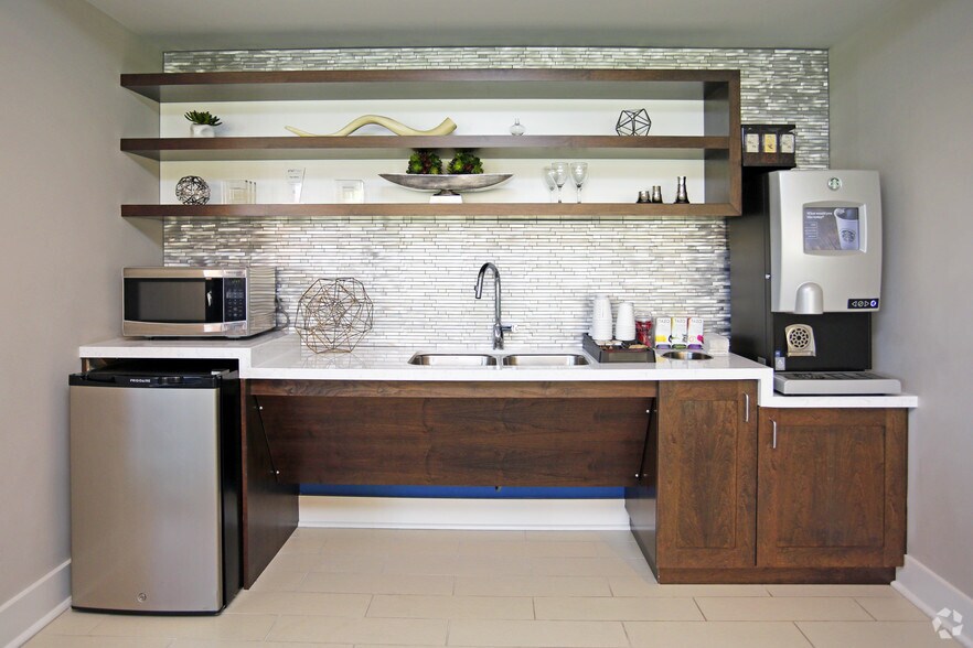 More Photos Of 847 Chicago Ave, Evanston Apartments For Lease