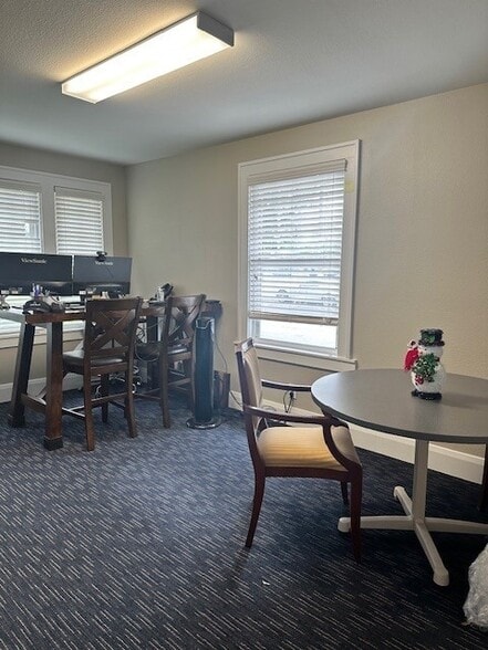 More Photos Of 5502 N Nebraska Ave, Tampa Office For Sale