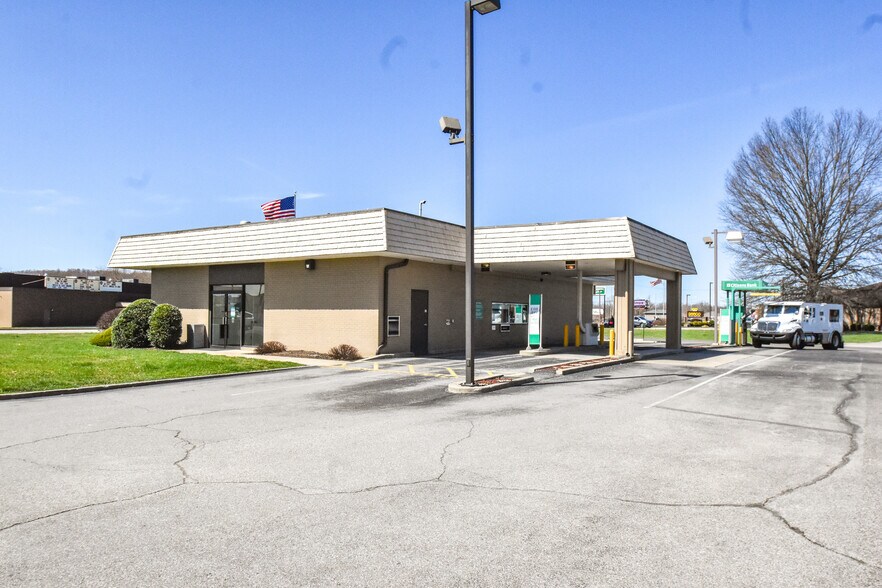 More Photos Of 8806 Ohio River Rd, Wheelersburg Bank For Sale