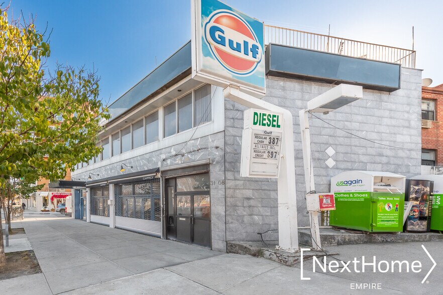 Primary Photo Of 3106 Astoria Blvd, Astoria Office Residential For Sale