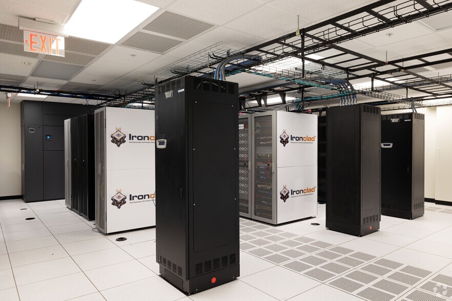 More Photos Of 30 Century Hill Dr, Latham Office For Lease