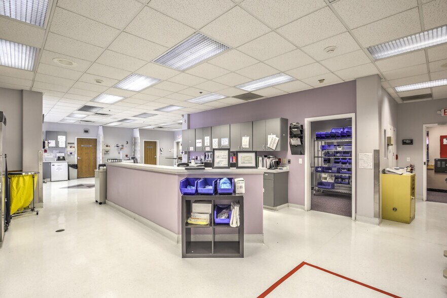 More Photos Of 3560 E Flamingo Rd, Las Vegas Medical For Sale