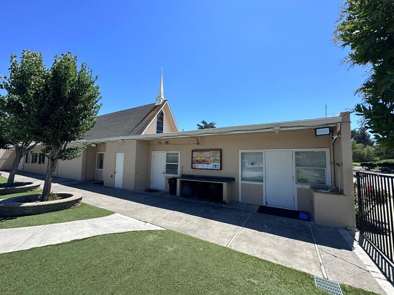 More Photos Of 200 N Abbott Ave, Milpitas Religious Facility For Lease
