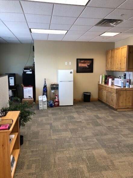 More Photos Of 3130 W Maple Loop Dr, Lehi Office For Lease