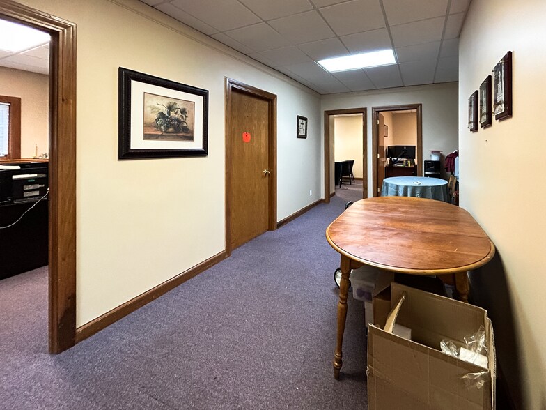 More Photos Of 10729 Coldwater Rd, Fort Wayne Office For Sale