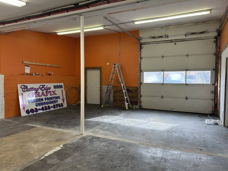 More Photos Of 95 Park St, Northfield Light Distribution For Lease
