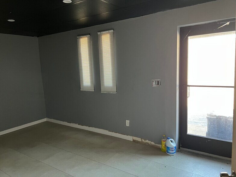 More Photos Of 2716 Dodson Ave, Chattanooga General Retail For Sale