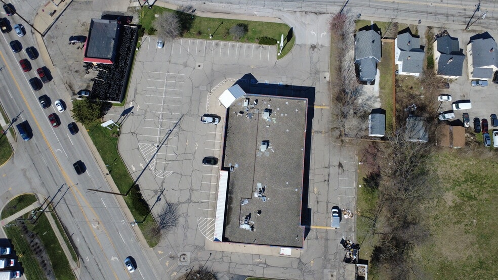 More Photos Of 2975 Lafayette Rd, Indianapolis Freestanding For Lease
