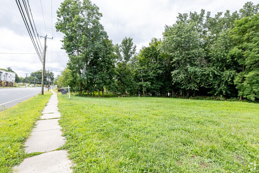 More Photos Of 2355 Main St, Rocky Hill Land For Sale